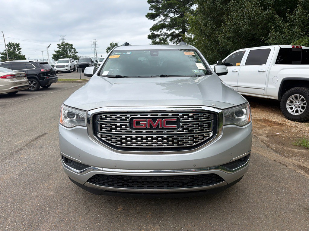 2019 GMC Acadia Image 2