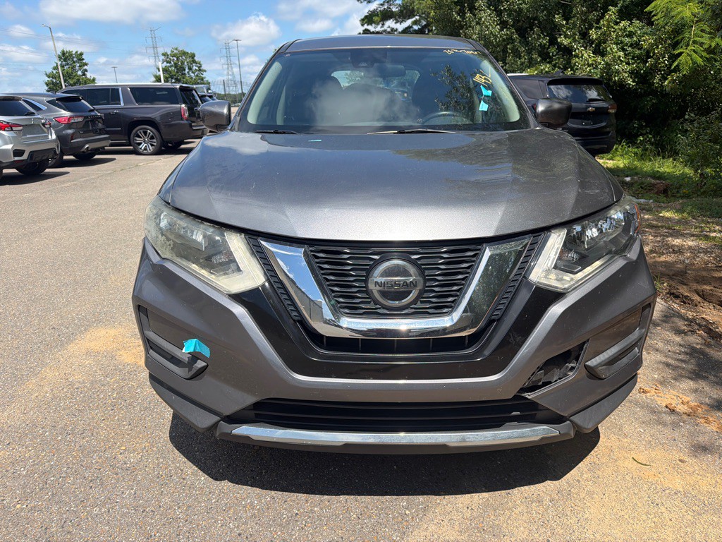 2020 Nissan Rogue Image 2
