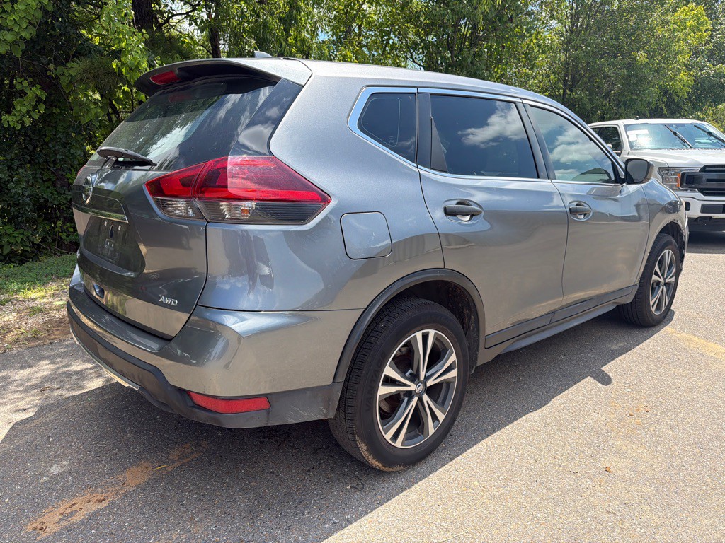 2020 Nissan Rogue Image 4
