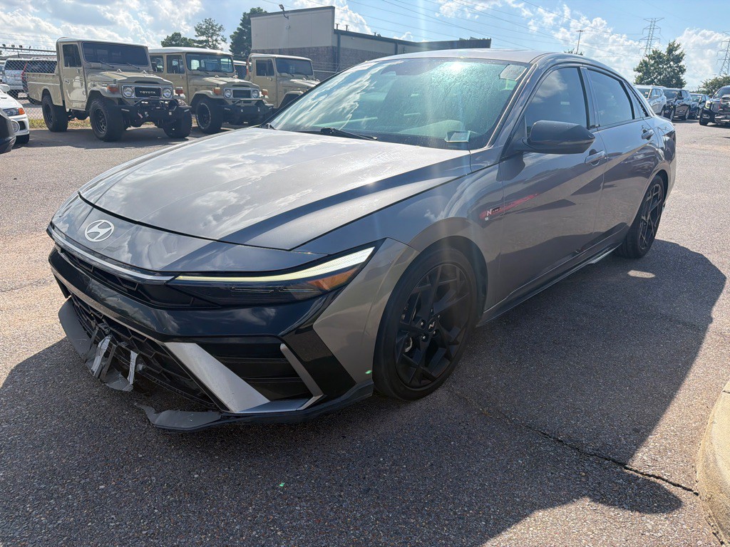 2024 Hyundai Elantra Image 1