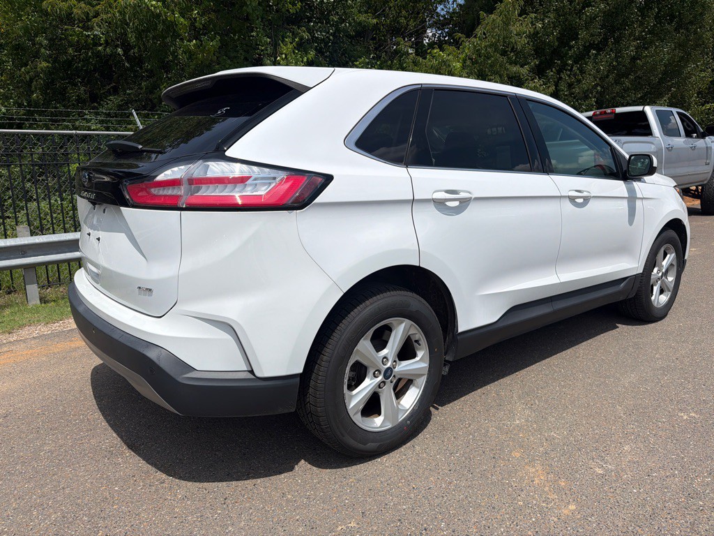 2022 Ford Edge Image 4