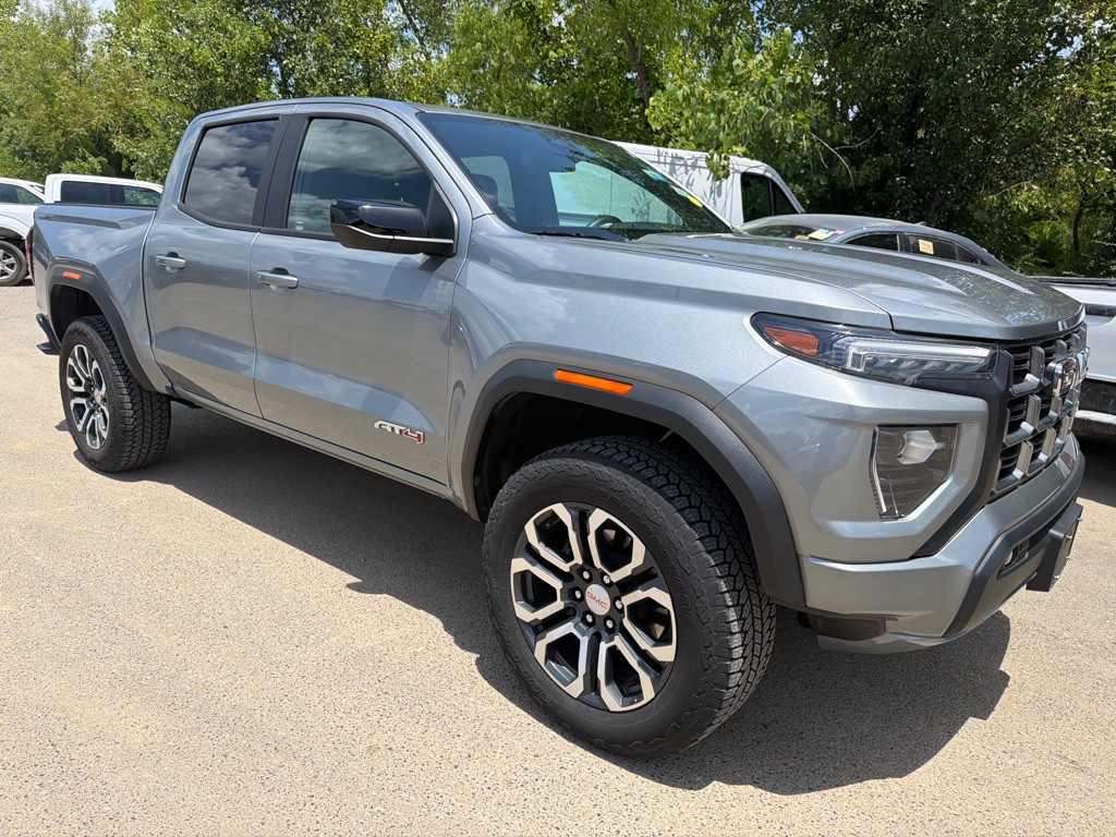 2024 GMC Canyon Image 3