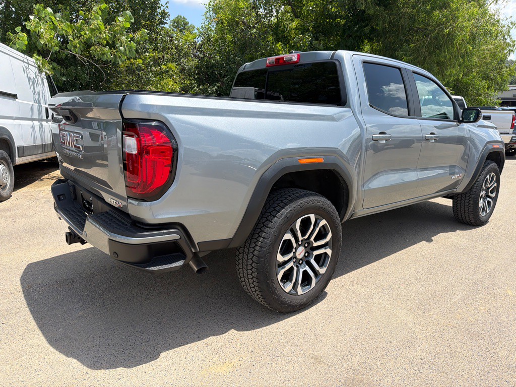 2024 GMC Canyon Image 4