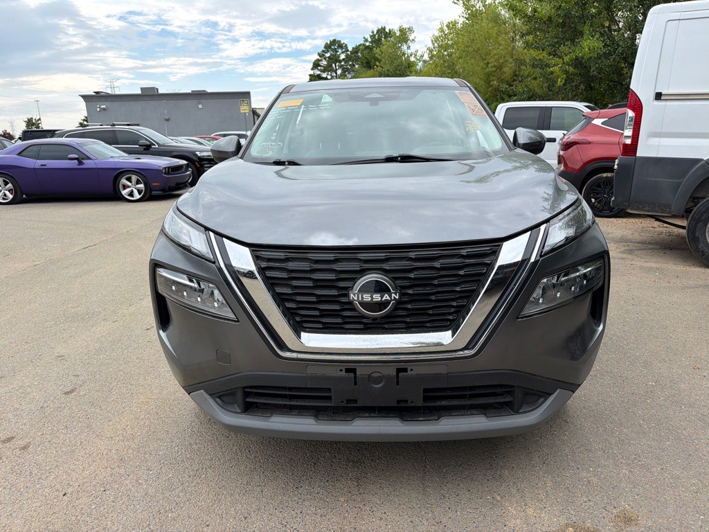 2023 Nissan Rogue Image 2