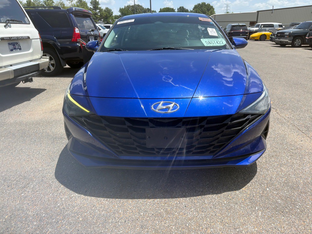 2022 Hyundai Elantra Image 2