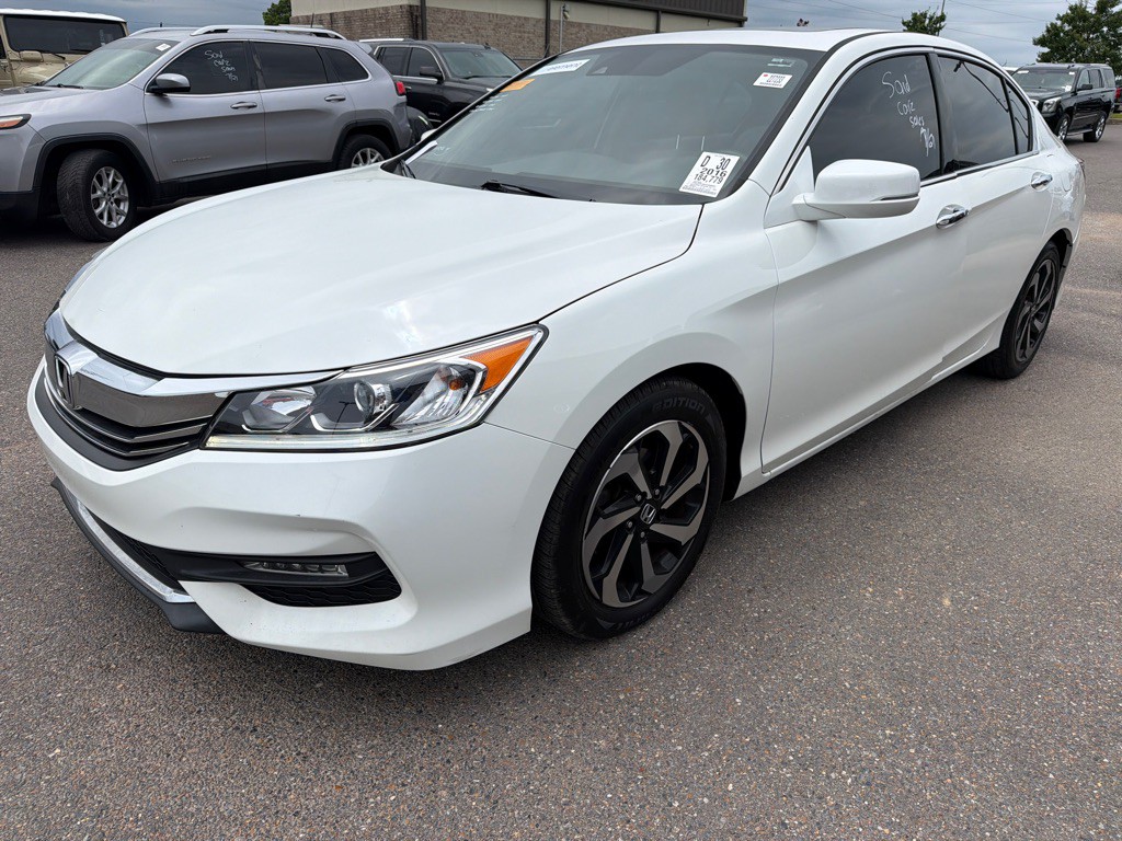 2016 Honda Accord Image 1