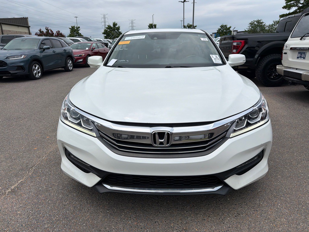 2016 Honda Accord Image 2