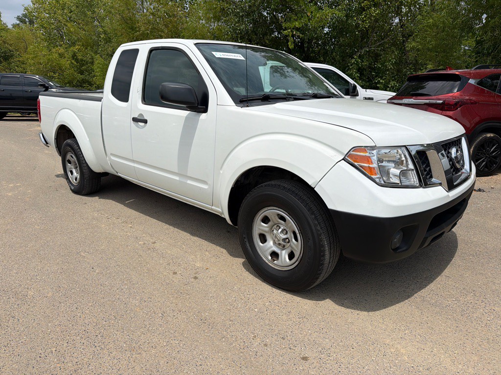 2016 Nissan Frontier Image 3