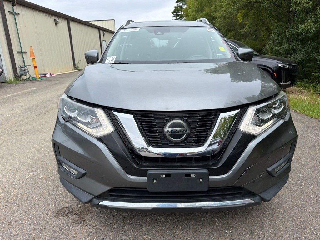 2018 Nissan Rogue Image 2