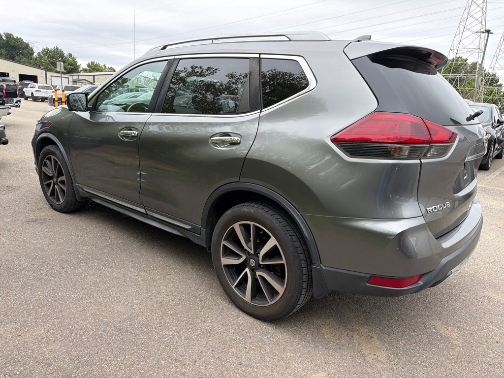 2018 Nissan Rogue Image 6