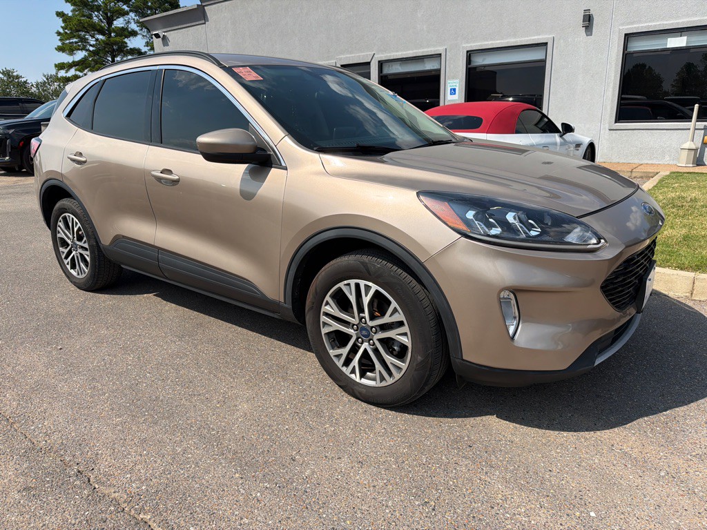 2021 Ford Escape Image 3