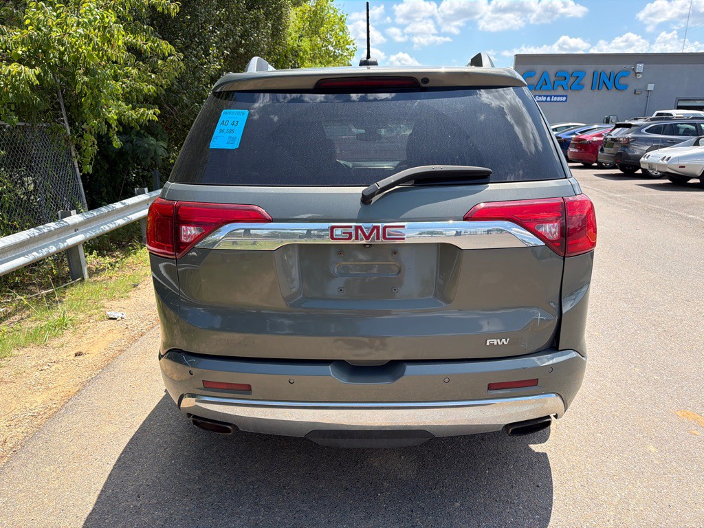 2018 GMC Acadia Image 5