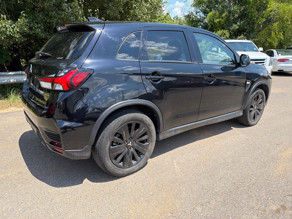 2024 Mitsubishi Outlander Image 4