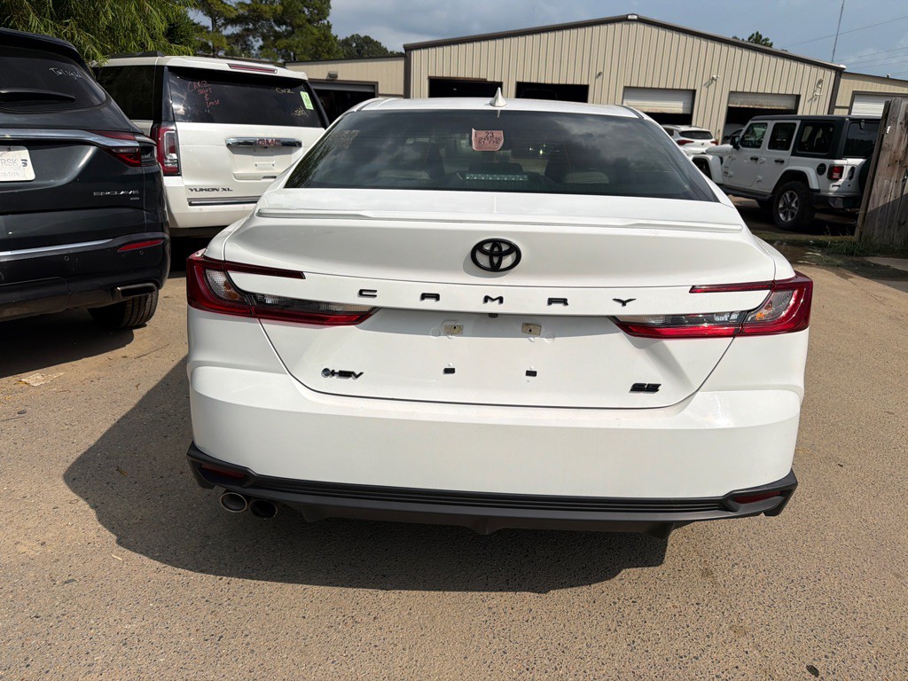 2025 Toyota Camry Image 5