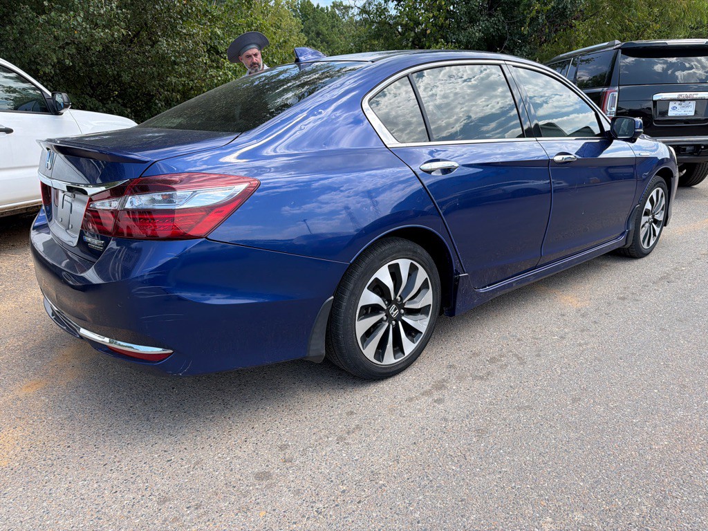 2017 Honda Accord Image 4