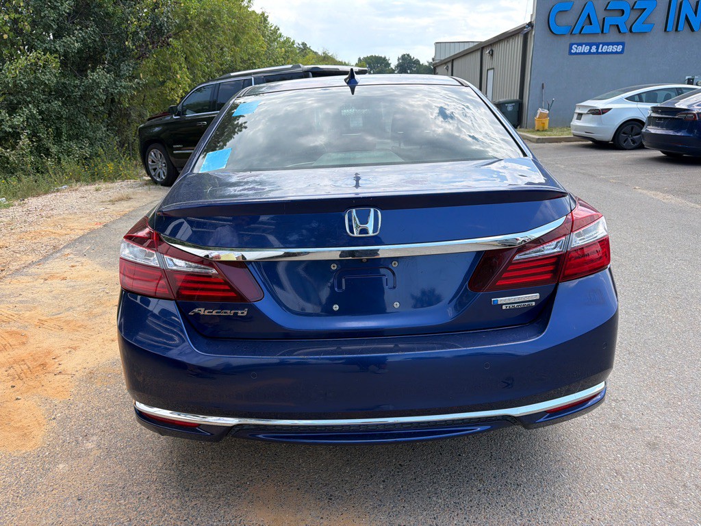 2017 Honda Accord Image 5