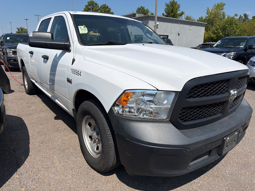 2023 RAM 1500 Image 3