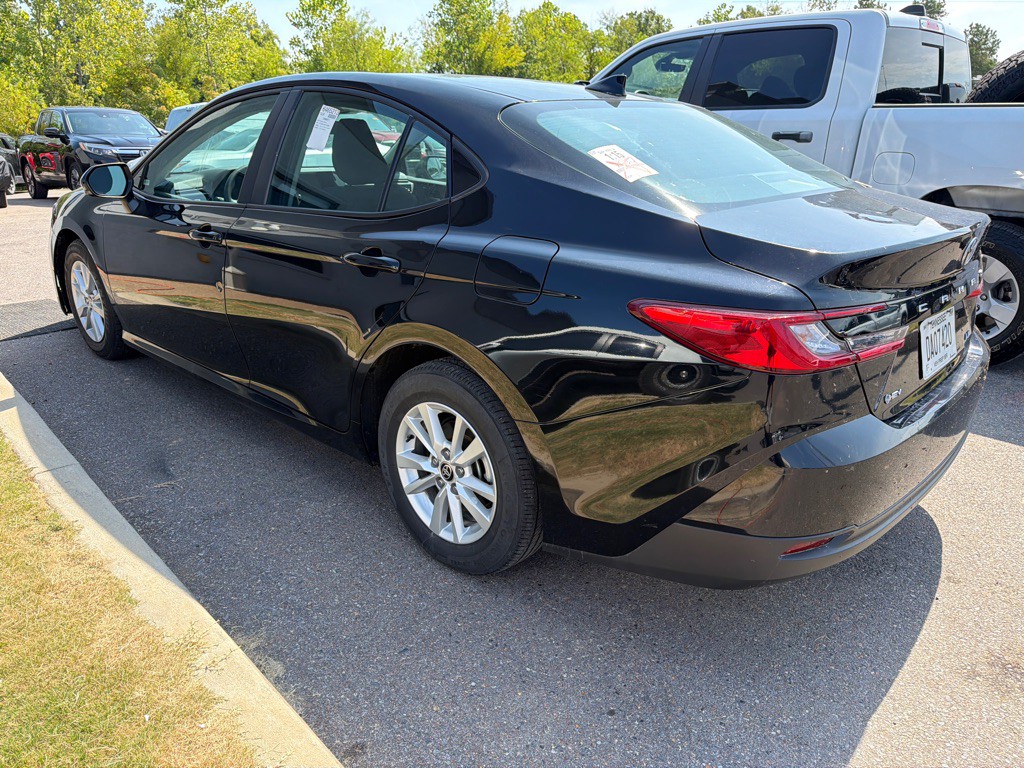 2025 Toyota Camry Image 6
