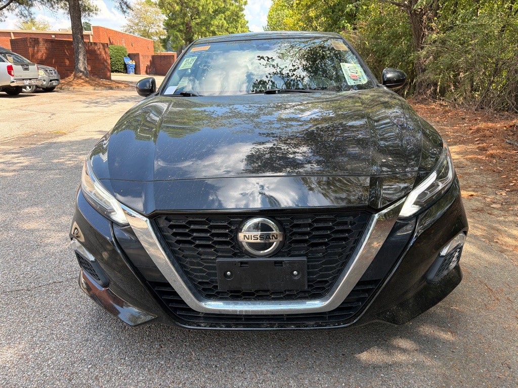 2021 Nissan Altima Image 2