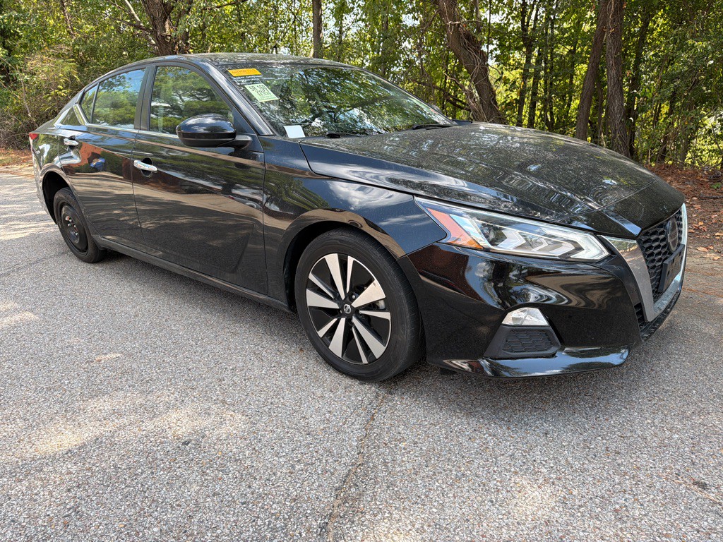 2021 Nissan Altima Image 3