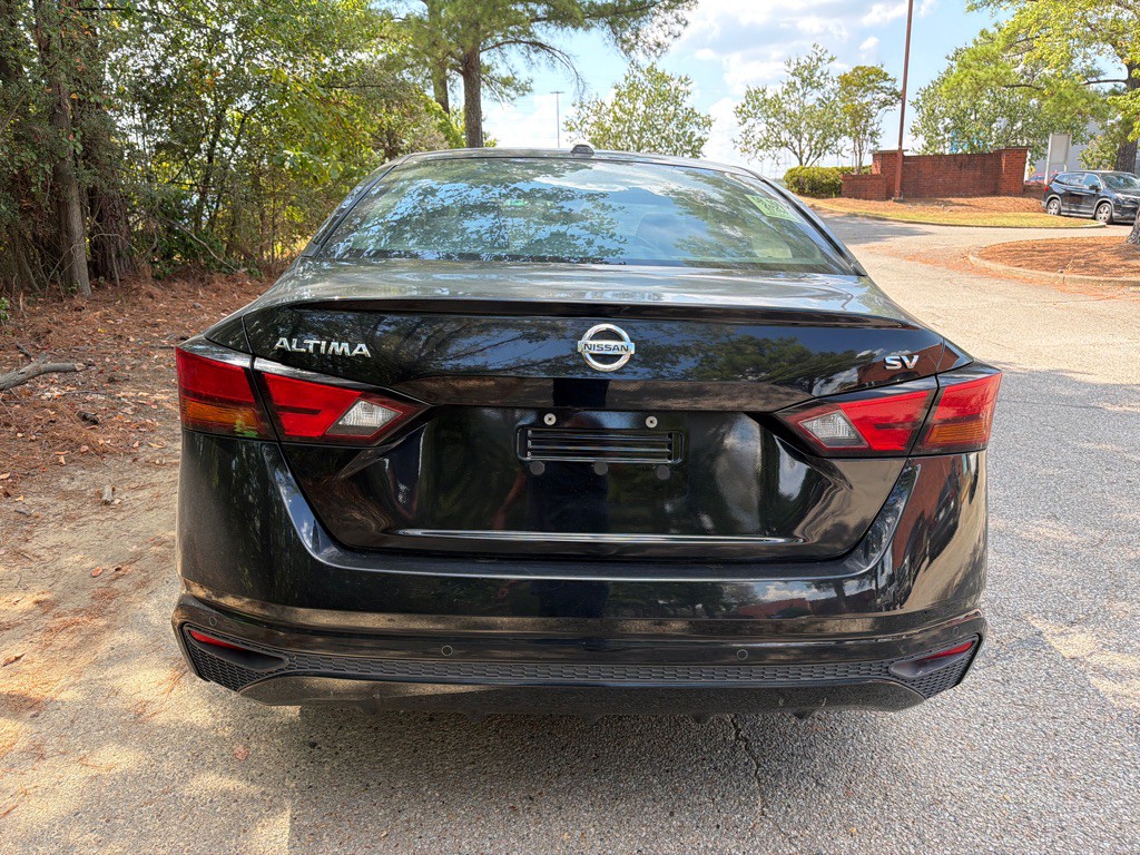 2021 Nissan Altima Image 5