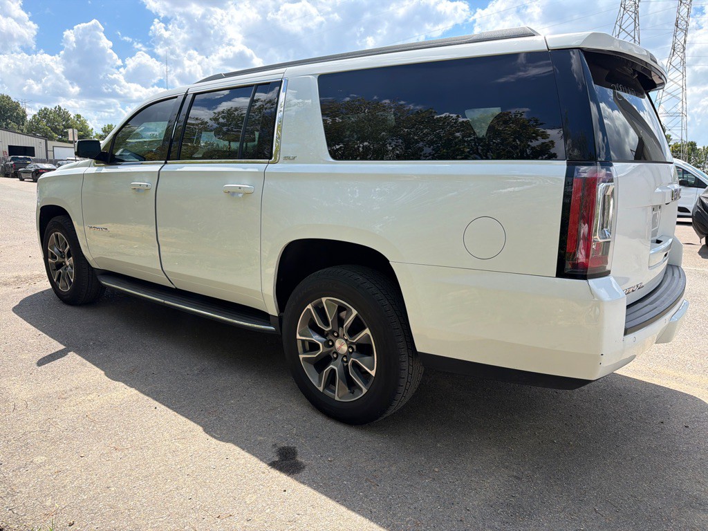 2020 GMC Yukon Image 6
