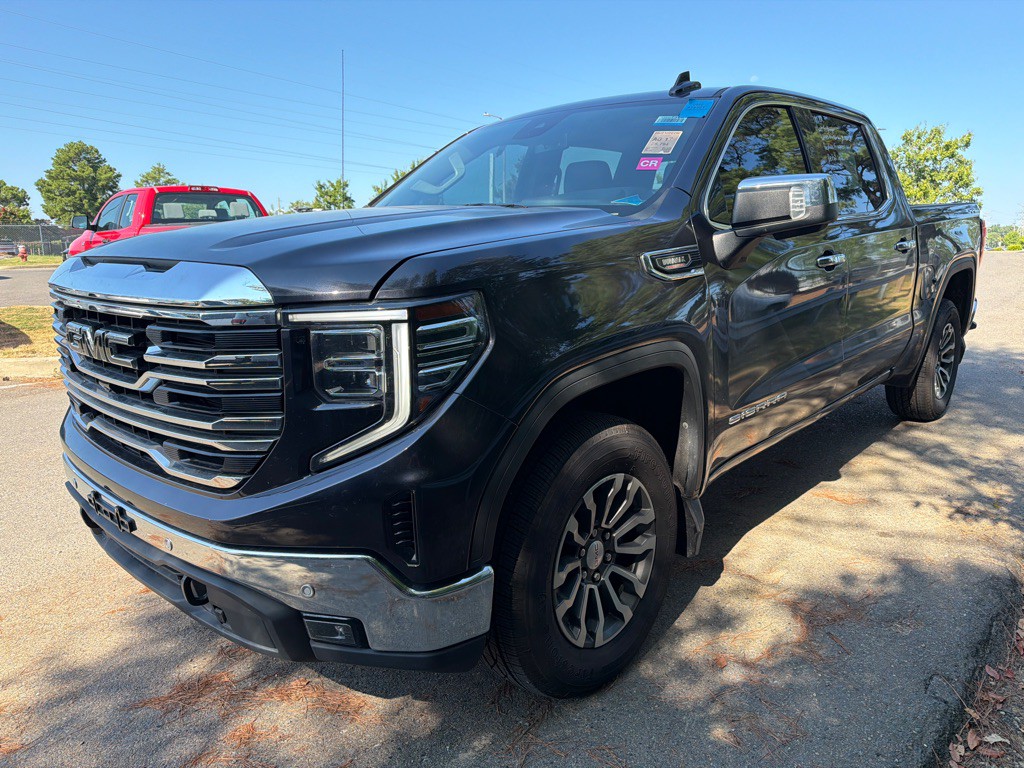 2022 GMC Sierra Image 1