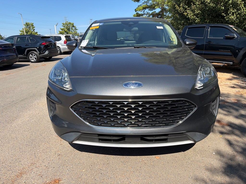 2020 Ford Escape Image 2