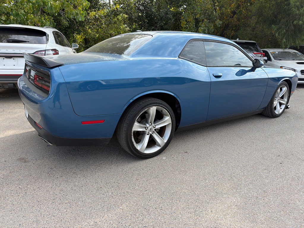 2022 Dodge Challenger Image 4