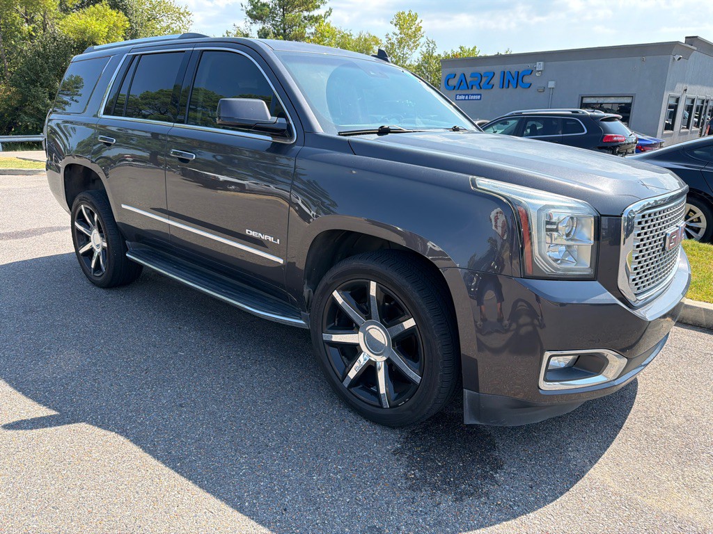 2017 GMC Yukon Image 3