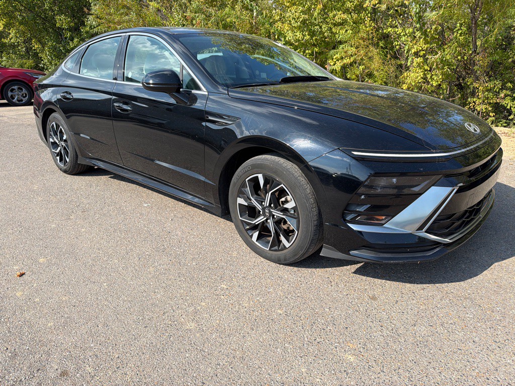 2025 Hyundai Sonata Image 3