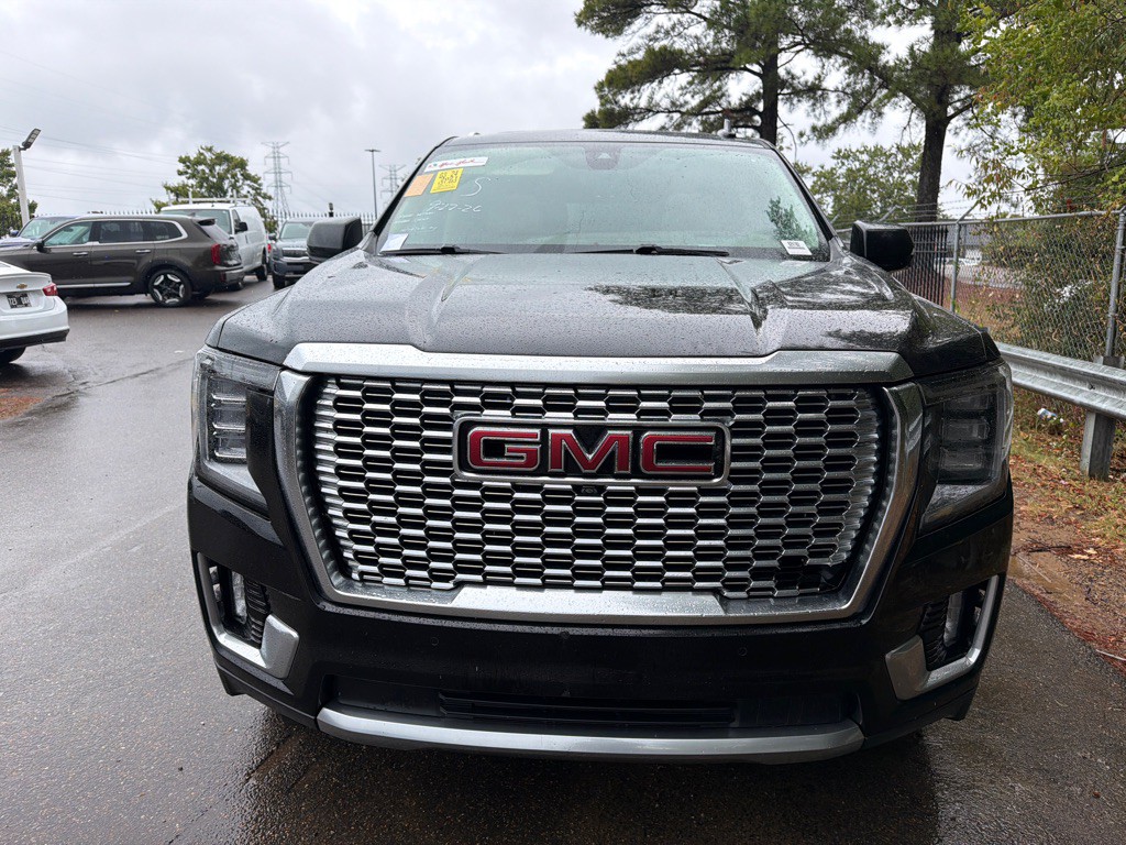 2021 GMC Yukon Image 2