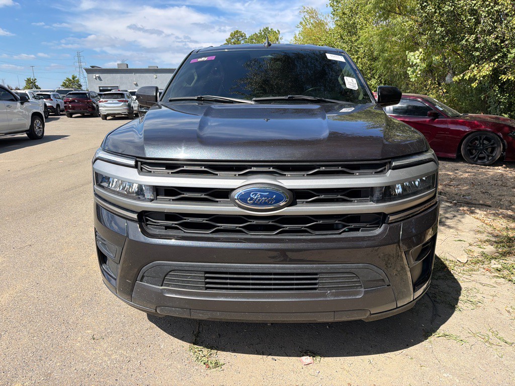 2024 Ford Expedition Image 2
