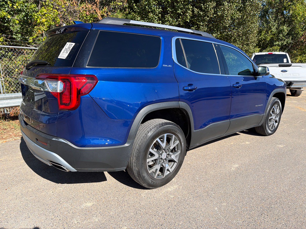 2023 GMC Acadia Image 4
