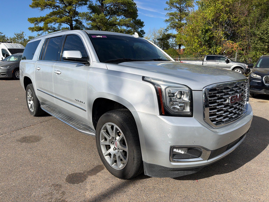 2020 GMC Yukon Image 3