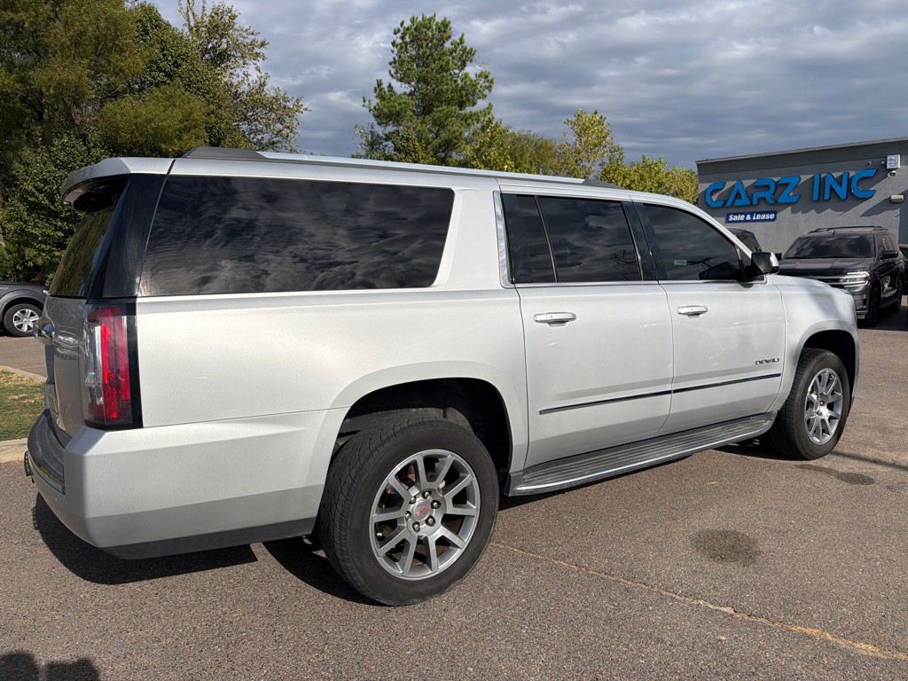 2020 GMC Yukon Image 4