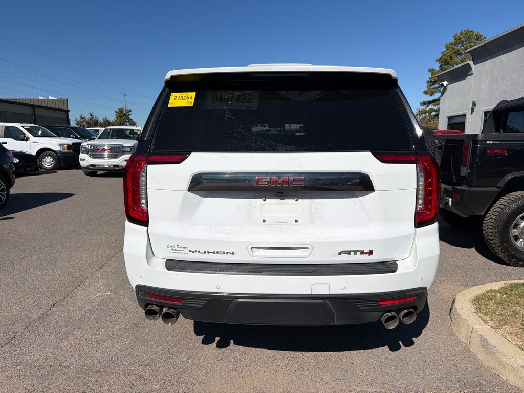 2023 GMC Yukon Image 5