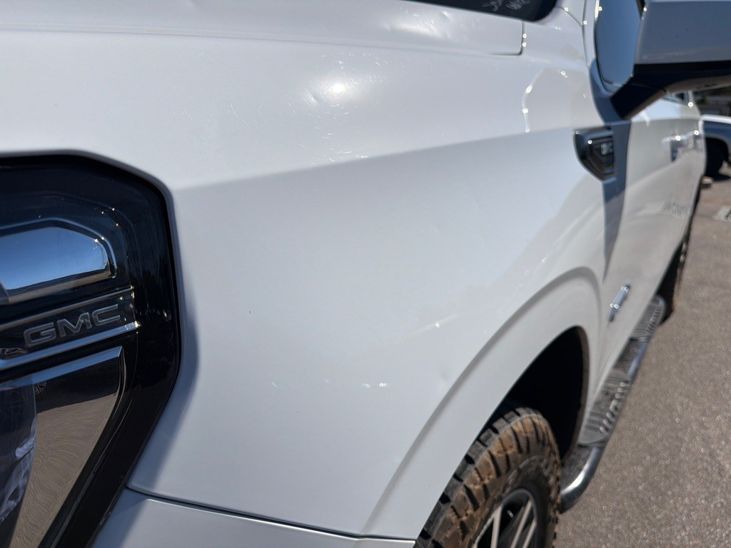 2023 GMC Yukon Image 8