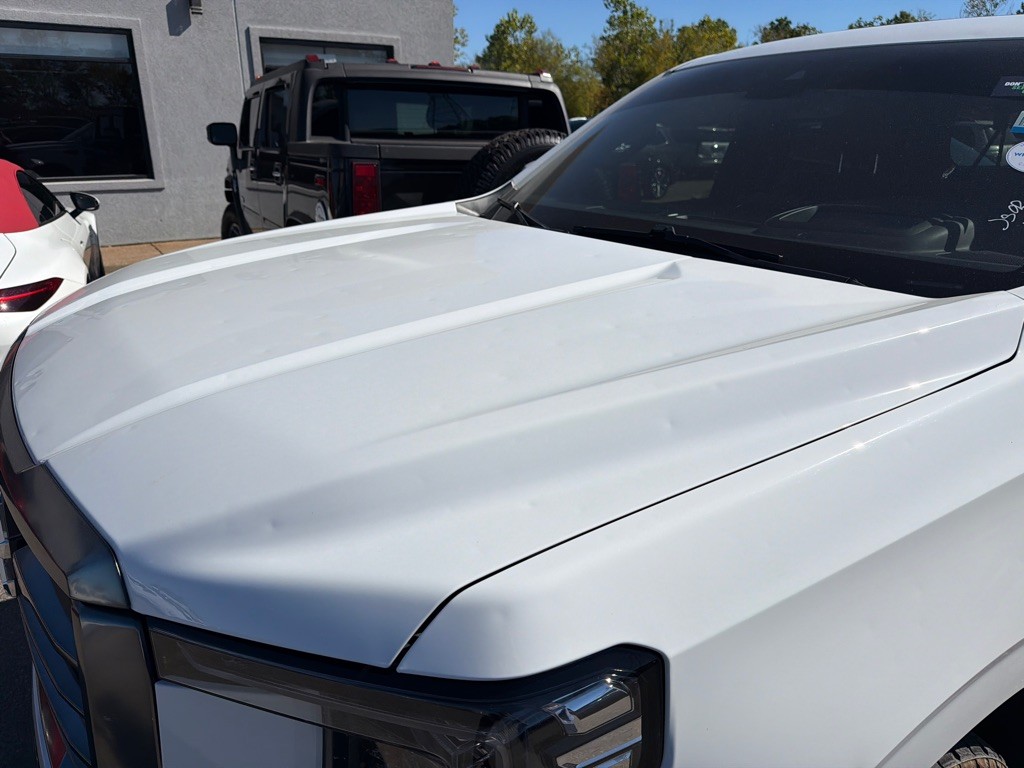 2023 GMC Yukon Image 9