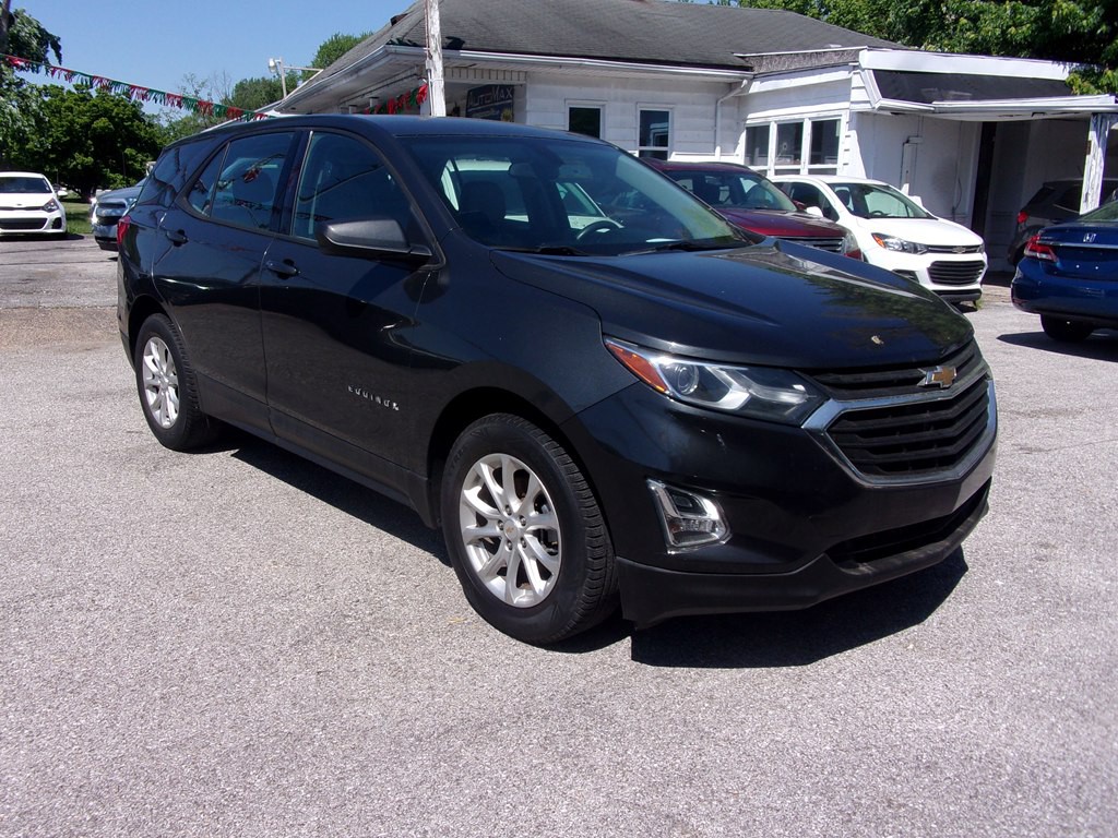 2018 Chevrolet Equinox Image 2