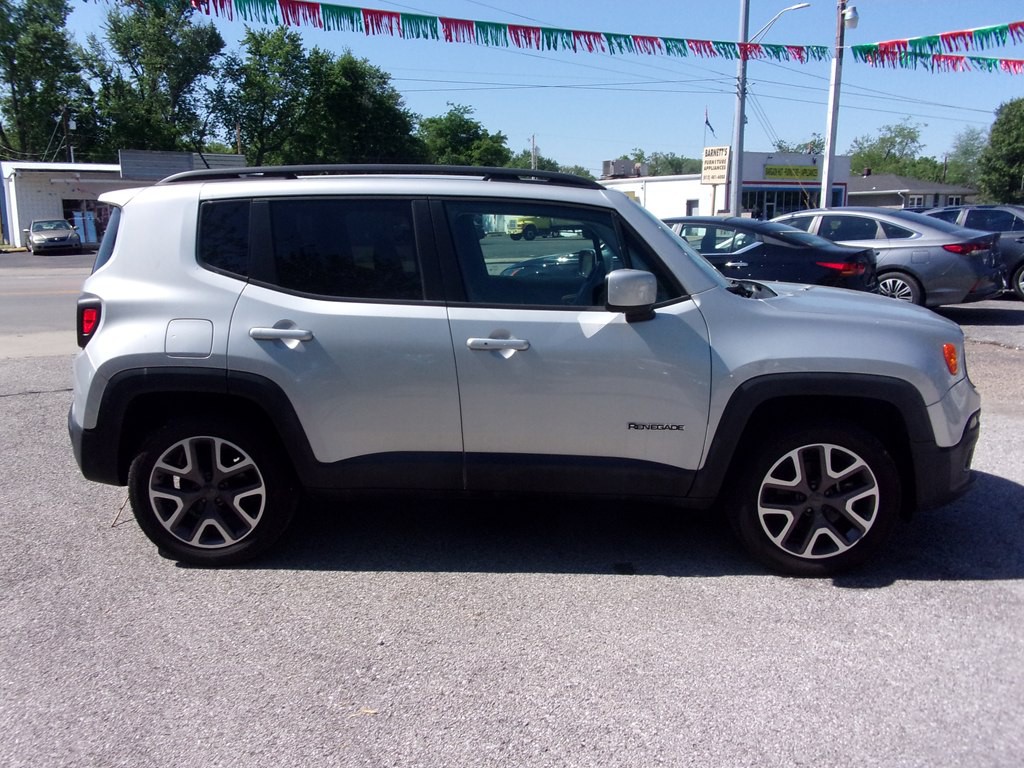 2015 Jeep Renegade Image 3