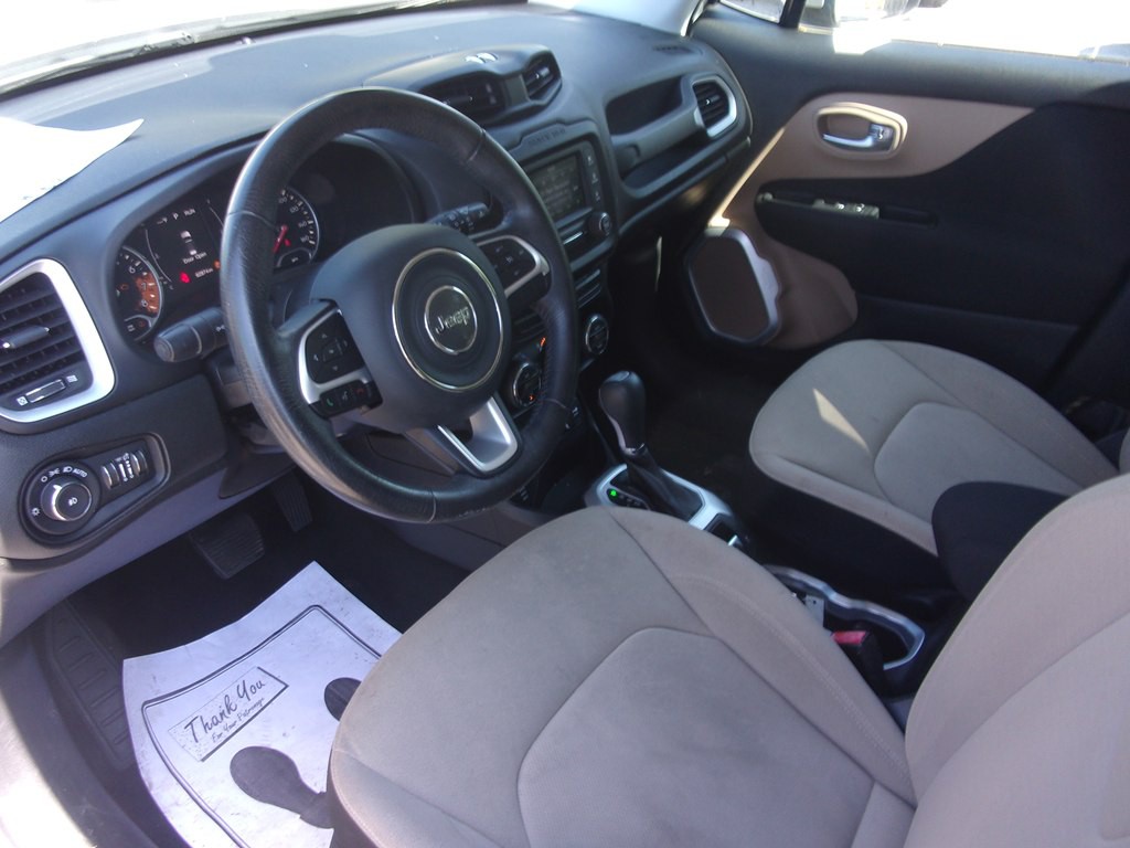 2015 Jeep Renegade Image 6