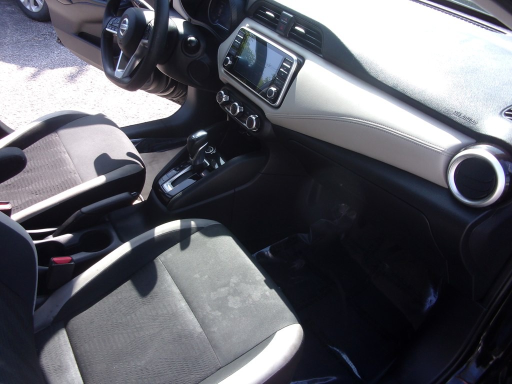 2020 Nissan Versa Image 6