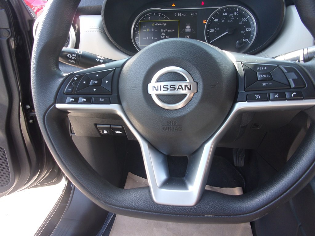 2020 Nissan Versa Image 8