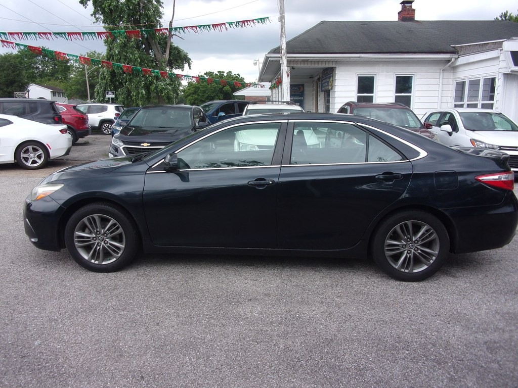 2015 Toyota Camry Image 5