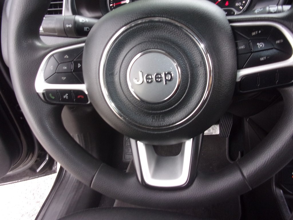 2021 Jeep Renegade Image 8