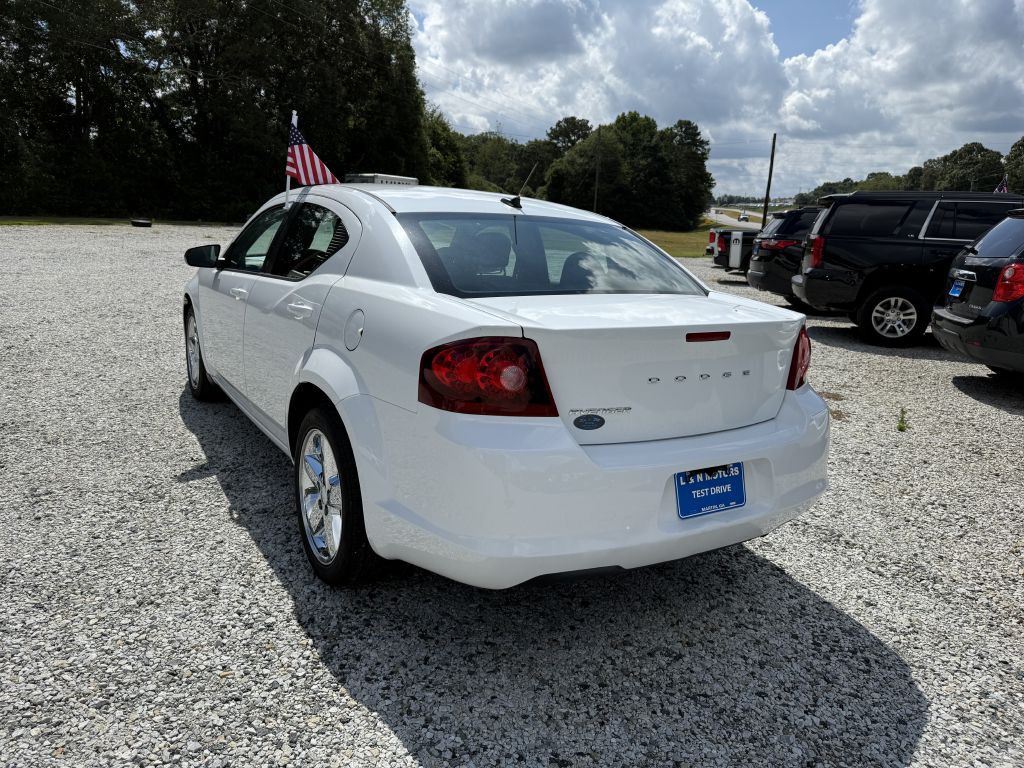 2013 Dodge Avenger Image 4