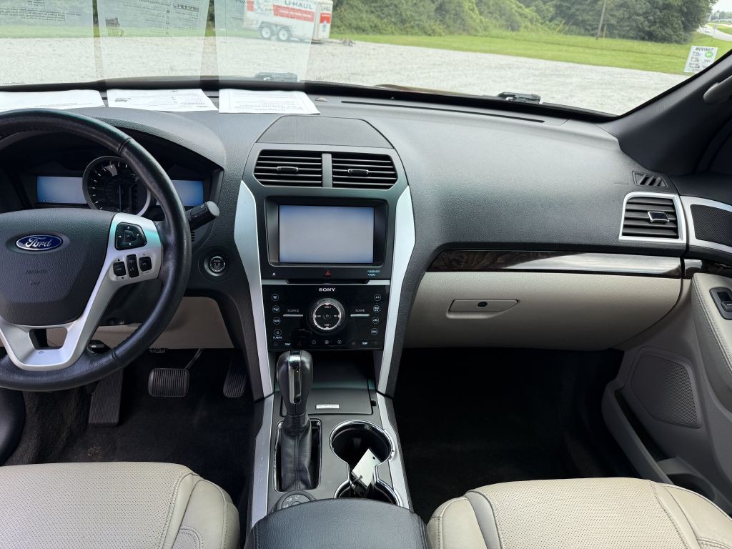 2015 Ford Explorer Image 9