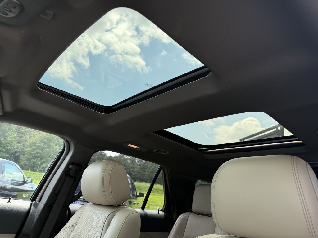 2015 Ford Explorer Image 13