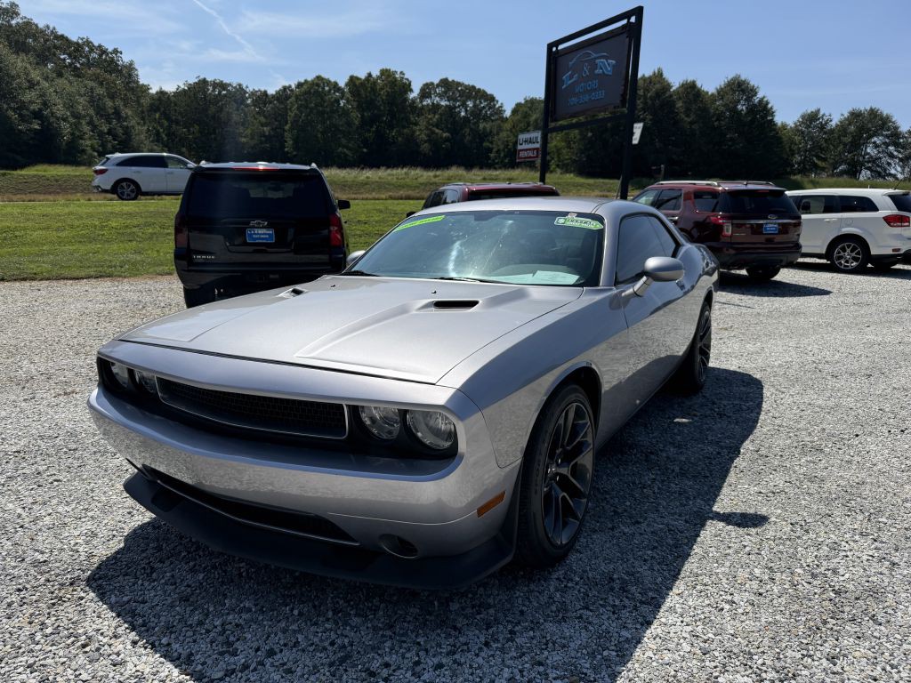 2014 Dodge Challenger Image 1